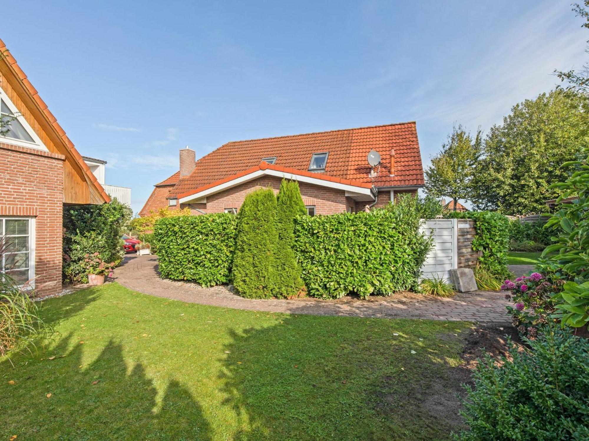 Enticing Holiday Home In Oldenburg With Garden Near Sea Dannau Exterior foto