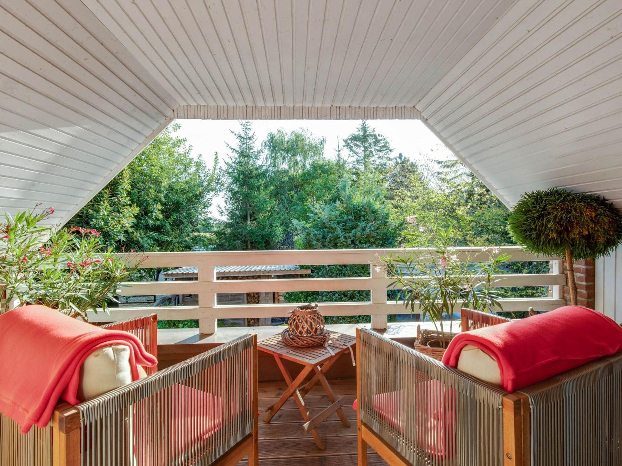 Enticing Holiday Home In Oldenburg With Garden Near Sea Dannau Exterior foto